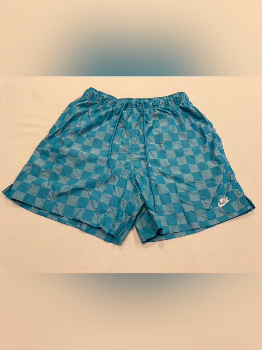 Nike Men's Teal Checkerboard Athletic Shorts medium